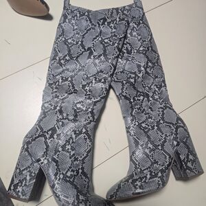 Steve Madden Gray Snake Print Heeled Boots